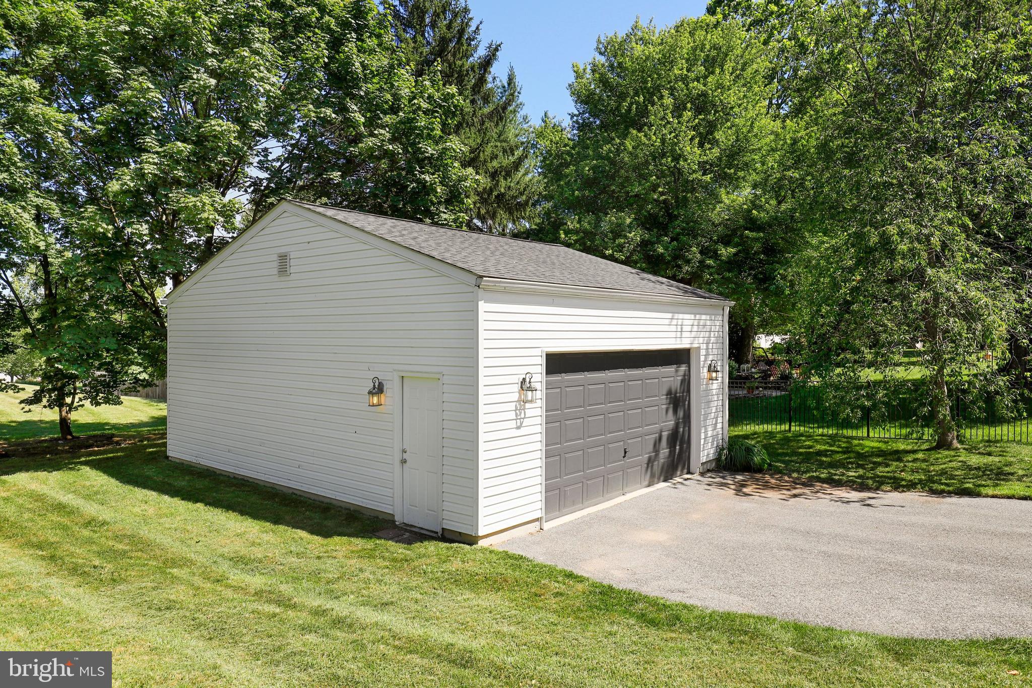8494 Roberts Road Ellicott City, MD 21043 - Photo 37 of 37 Gallery Image 37