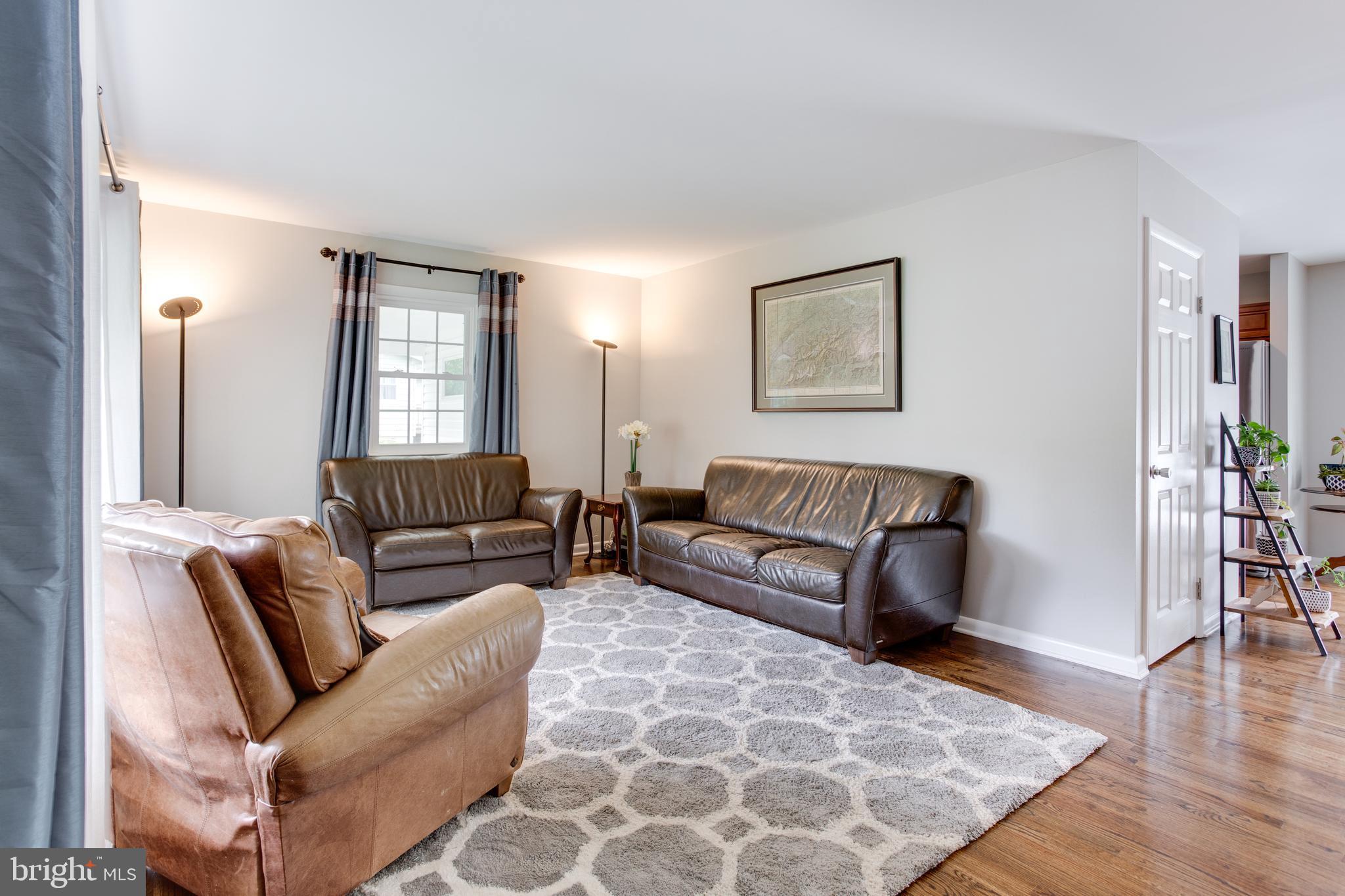 8494 Roberts Road Ellicott City, MD 21043 - Photo 5 of 37 Gallery Image 5
