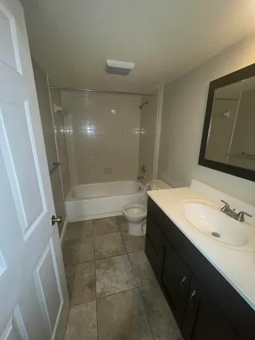$2,250 | 3516 Whitehall Drive, Unit 103, West Palm Beach, FL 33401
