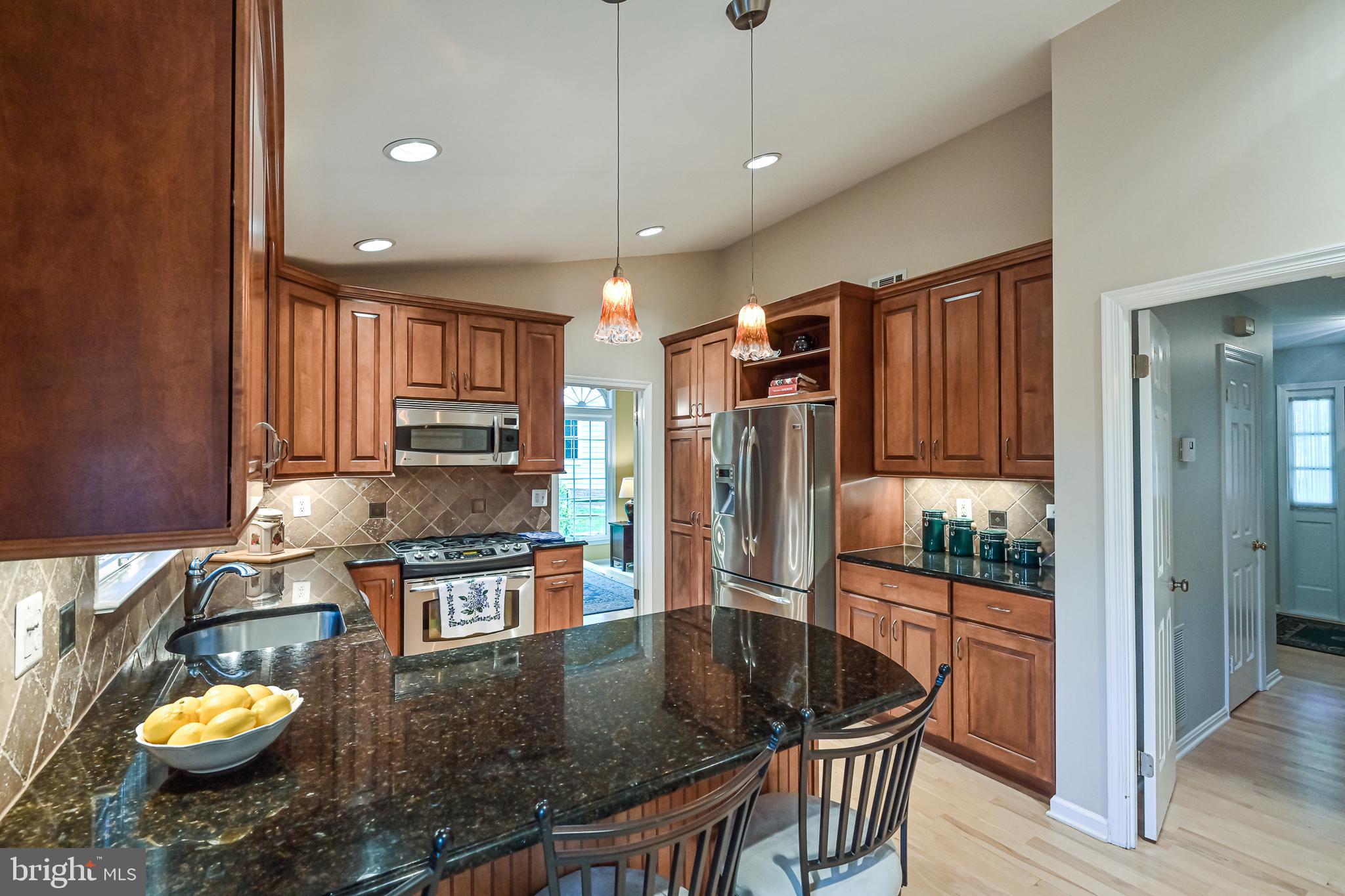 9010 Parliament Drive Burke, VA 22015 - Photo 12 of 40 Tons of cabinetry for extra storage