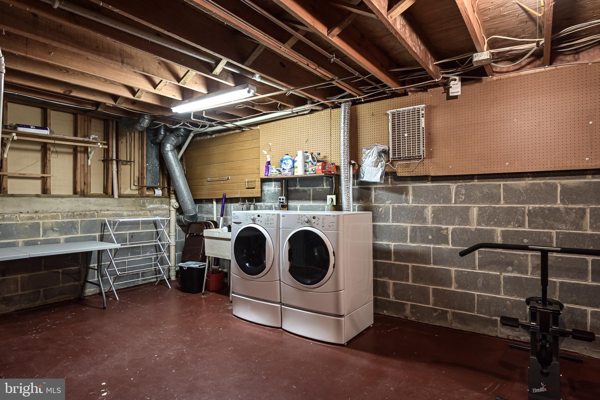 9010 Parliament Drive Burke, VA 22015 - Photo 33 of 40 Front load washer and dryer