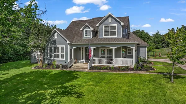 $650,000 | 177 Horizon Circle, Azle, TX 76020