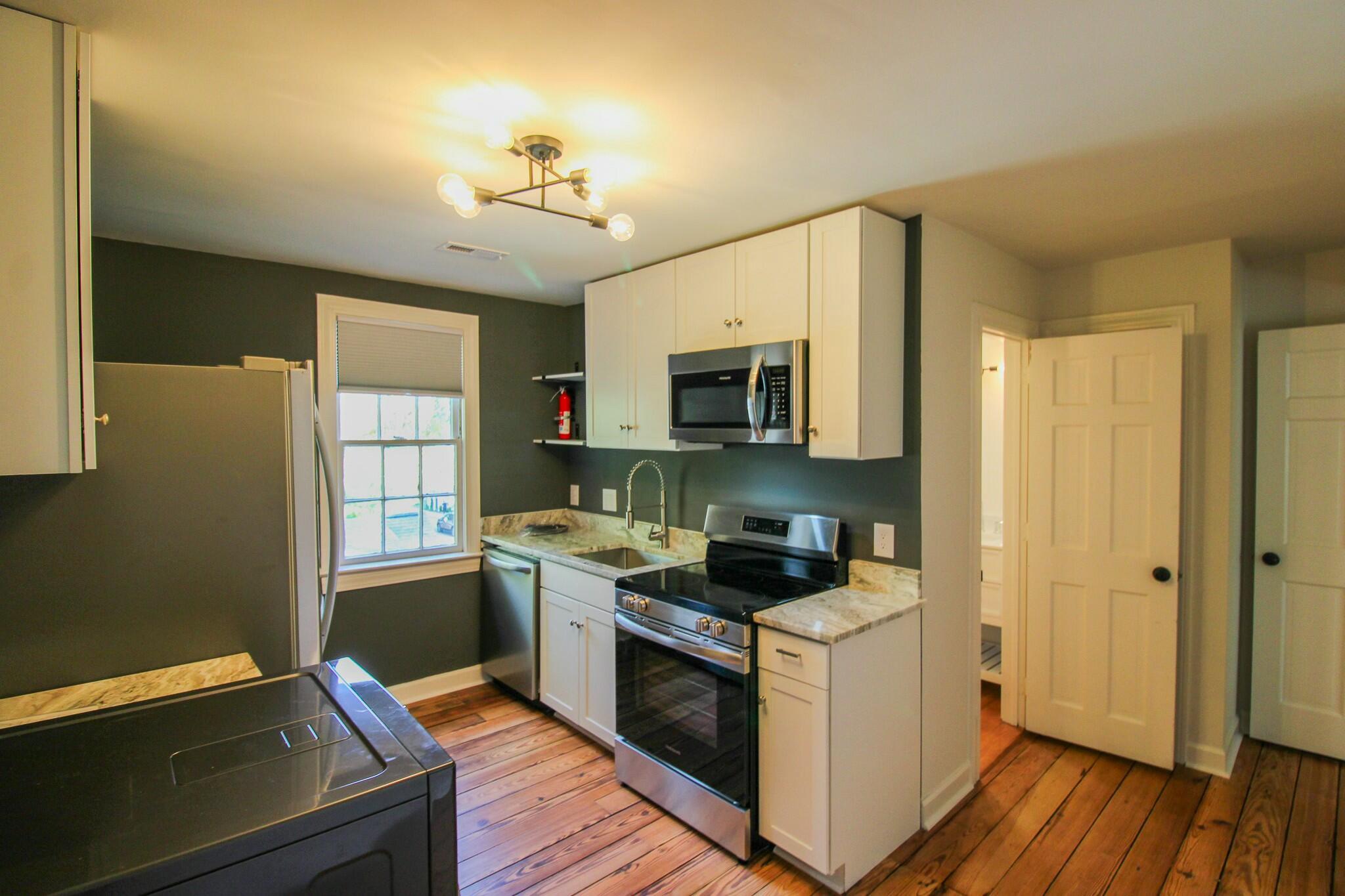 419 Whilden Street, Unit E Mount Pleasant, SC 29464 - Photo 2 of 11 tempImageazp1GF