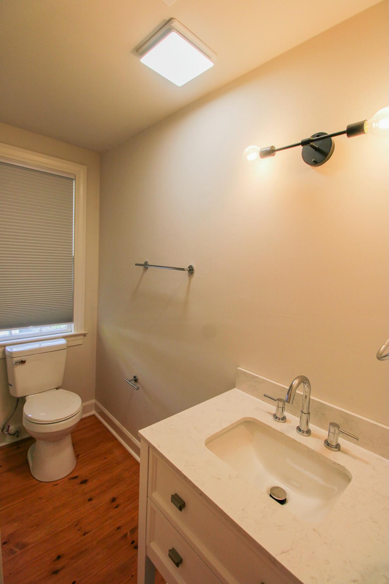 419 Whilden Street, Unit E Mount Pleasant, SC 29464 - Photo 6 of 11 tempImagexWobDT
