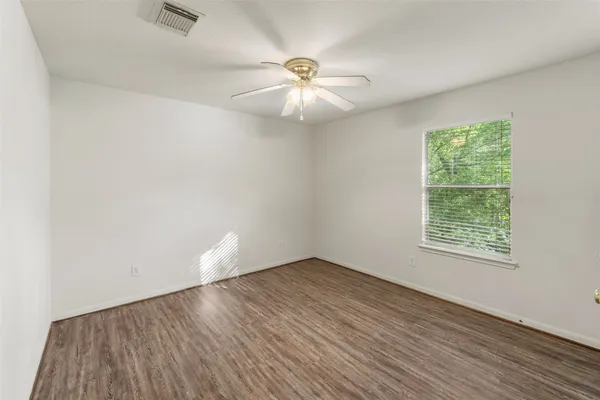 $2,195 | 87 North Delta Mill Circle, The Woodlands, TX 77385