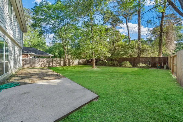 $2,195 | 87 North Delta Mill Circle, The Woodlands, TX 77385