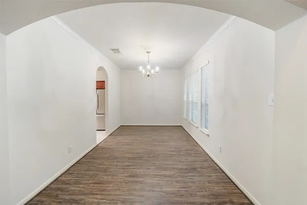 $2,195 | 87 North Delta Mill Circle, The Woodlands, TX 77385