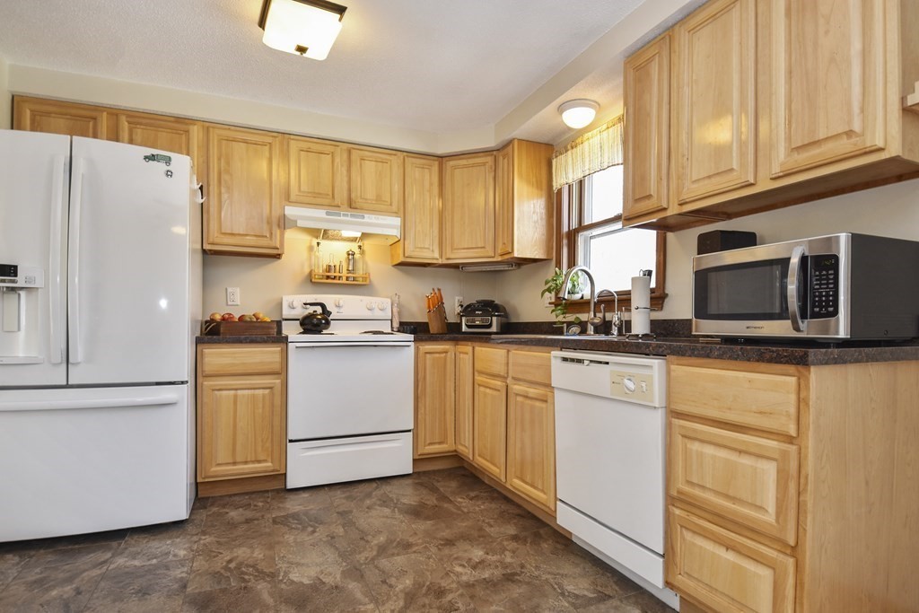 277 Hastings Road Ashburnham, MA 01430 - Photo 8 of 27 Gallery Image 8