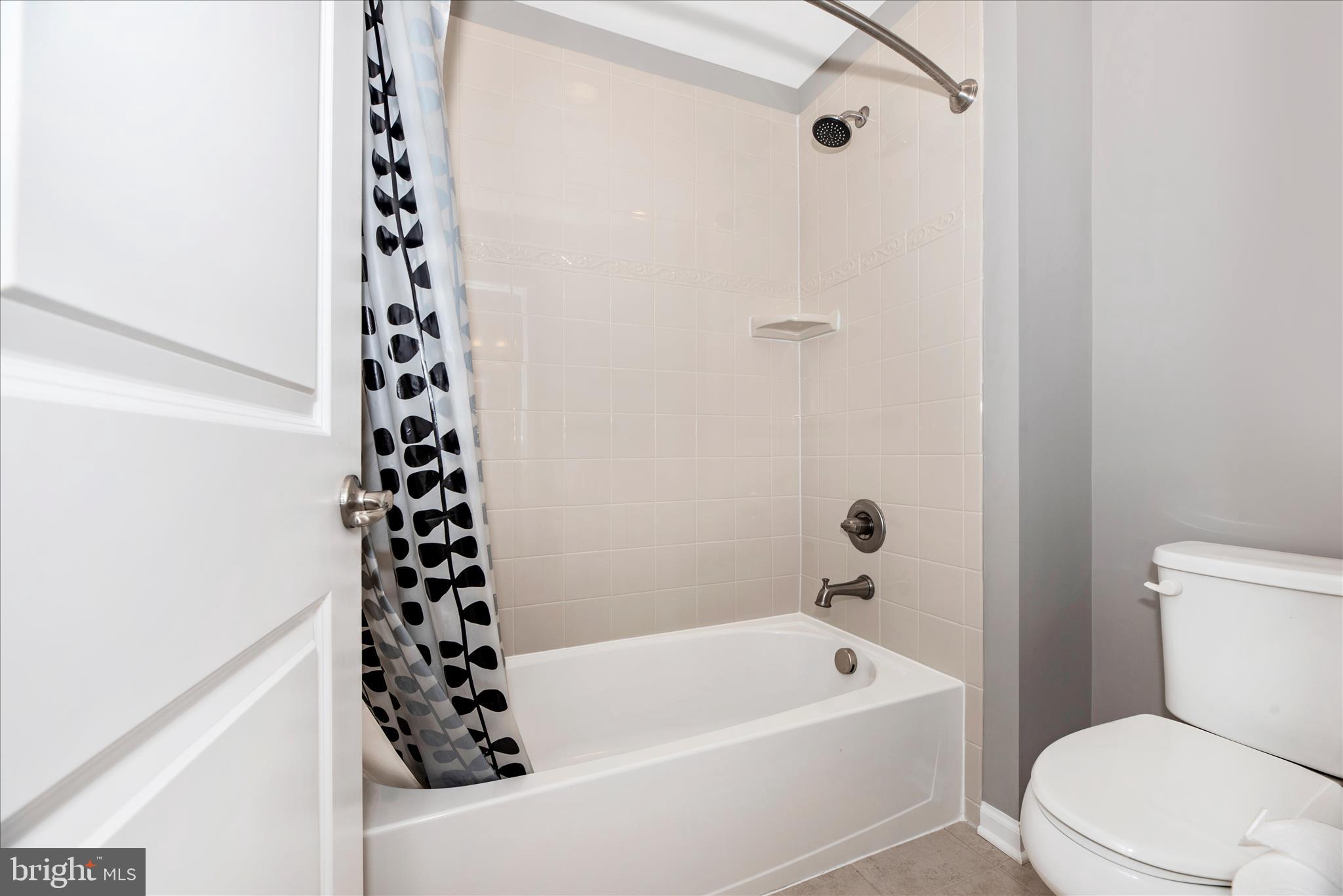 1276 Drydock Street Brunswick, MD 21716 - Photo 41 of 69 Hall Bathroom
