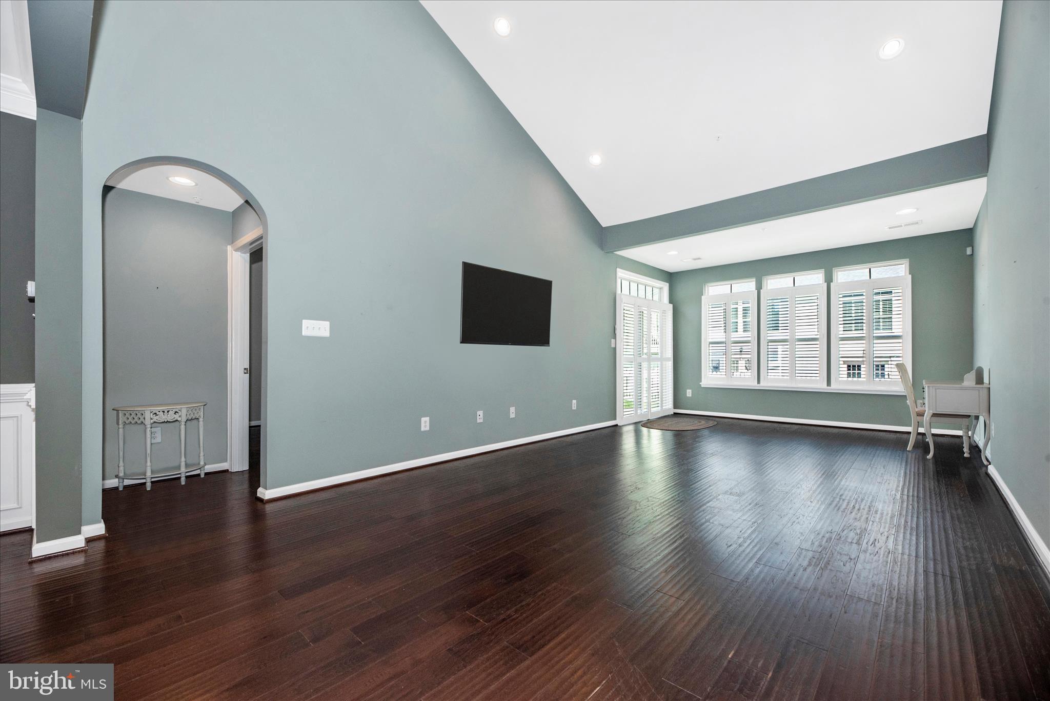 1276 Drydock Street Brunswick, MD 21716 - Photo 6 of 69 Living Room