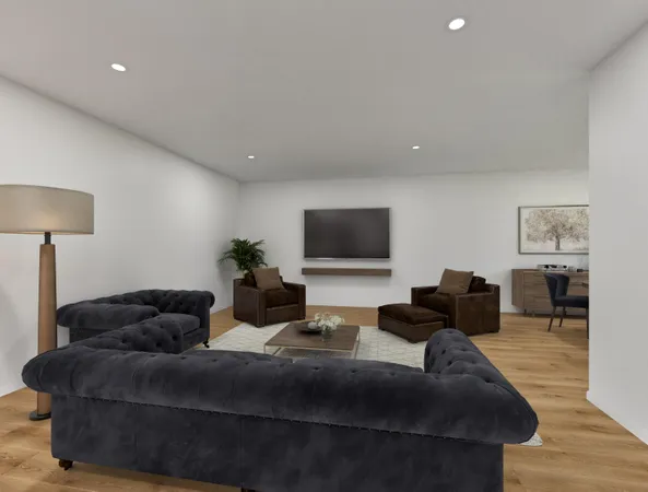 $624,900 | 537 Pioneer Court, Unit 18 LEFT, Oconomowoc, WI 53066