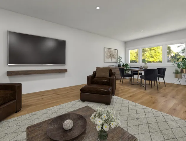 $549,900 | 537 Pioneer Court, Unit 18 LEFT, Oconomowoc, WI 53066