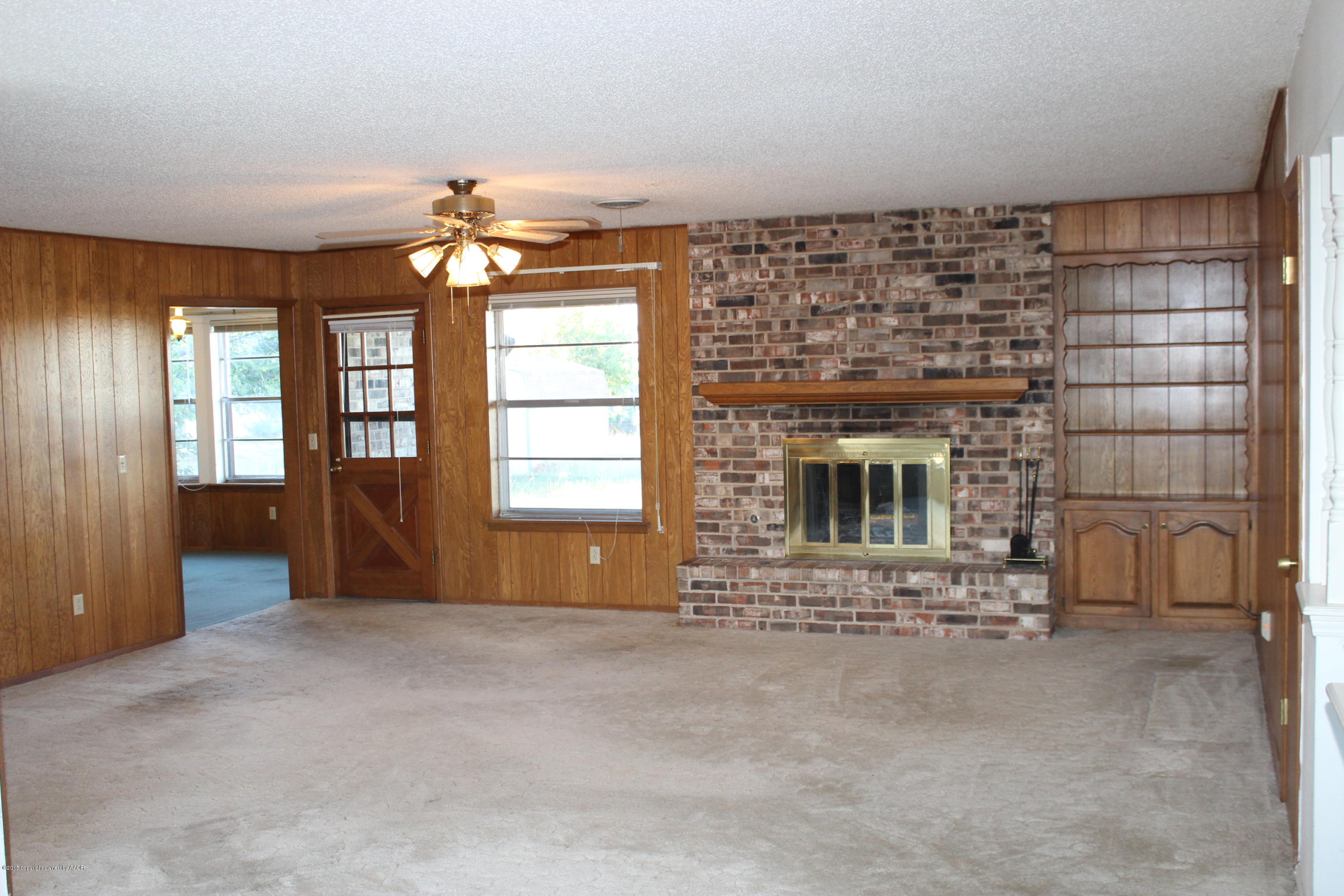11320 Indian Hill Road Amarillo, TX 79124 - Photo 2 of 24 Living Room