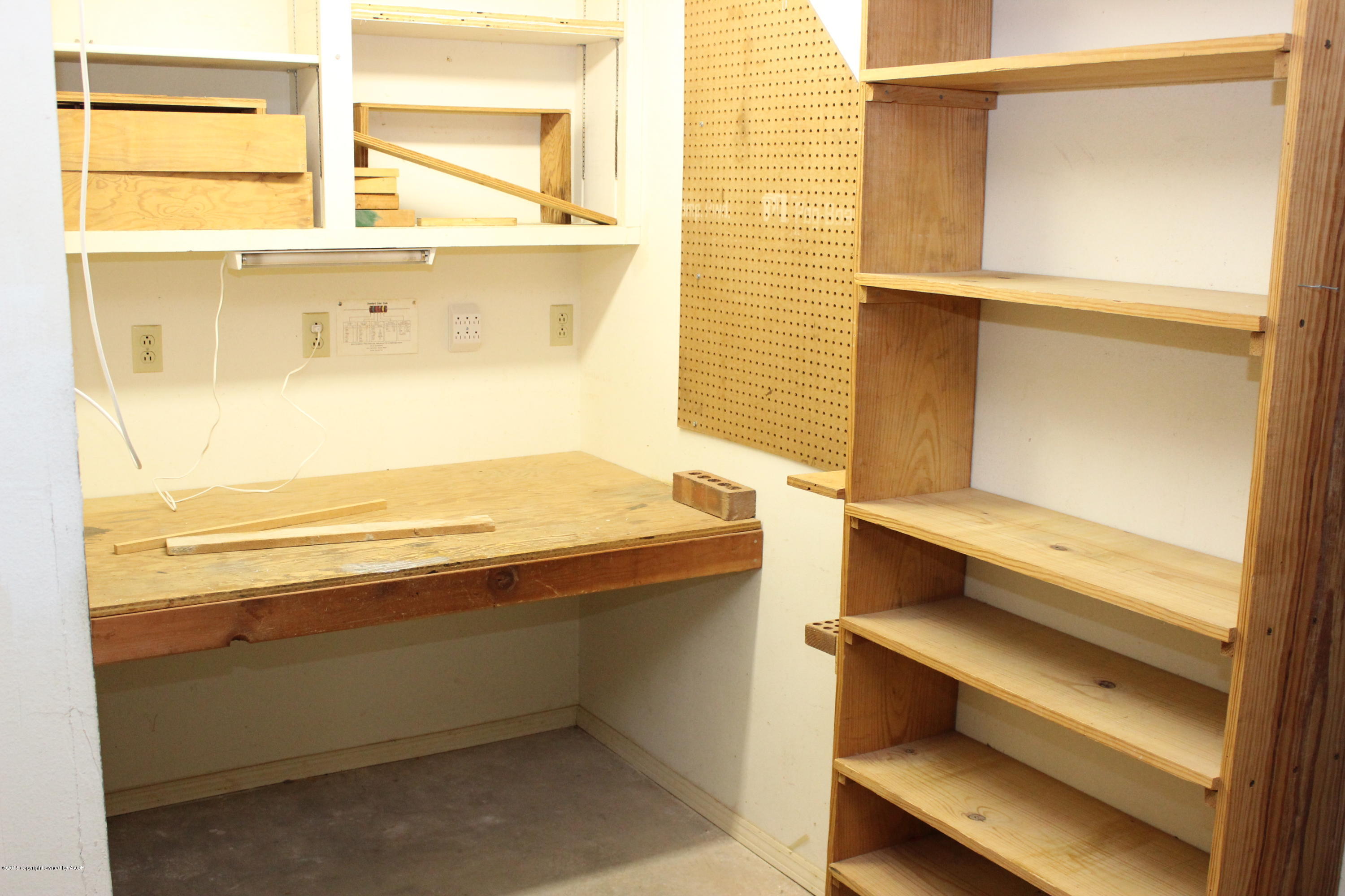 11320 Indian Hill Road Amarillo, TX 79124 - Photo 20 of 24 Basement Storage