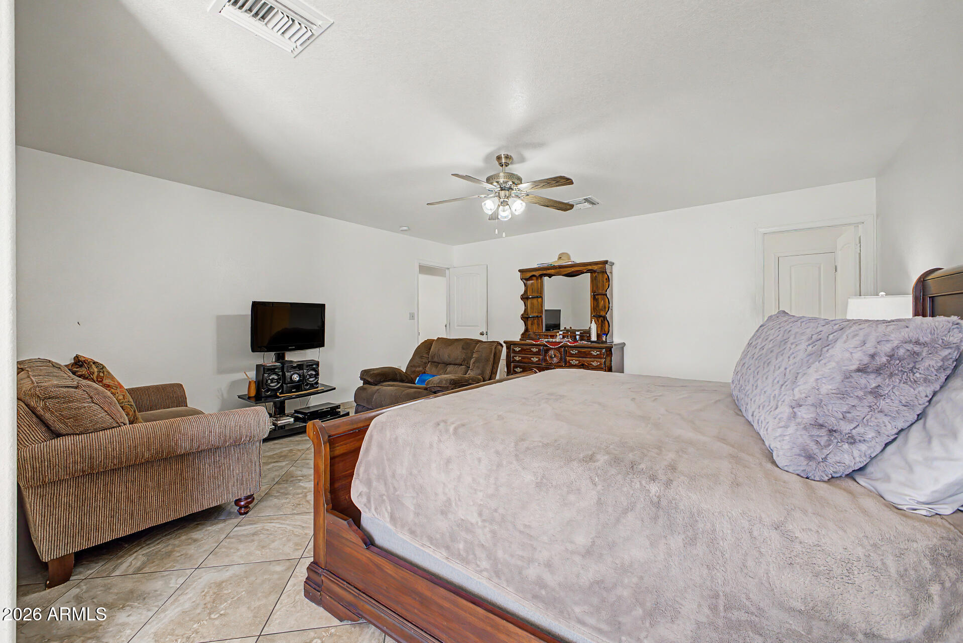 1564 South Royal Palm Road Apache Junction, AZ 85119 - Photo 13 of 28