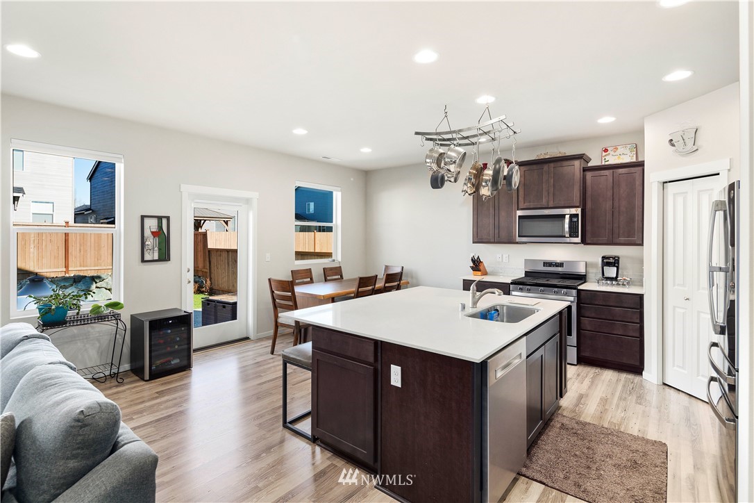 6531 Jensen Road Stanwood, WA 98292 - Photo 6 of 35 Gallery Image 6