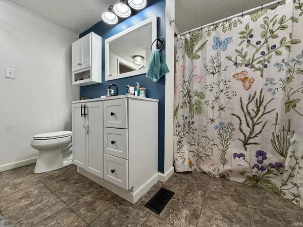 $182,500 | 1405 Breckenridge Road, Bedford, IN 47421