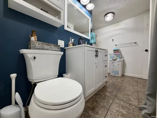 $182,500 | 1405 Breckenridge Road, Bedford, IN 47421