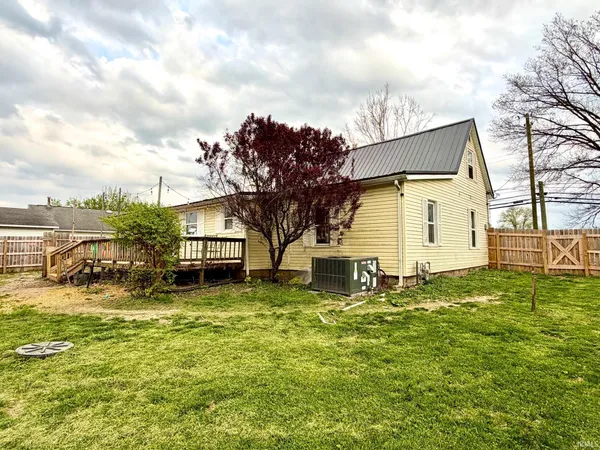 $182,500 | 1405 Breckenridge Road, Bedford, IN 47421