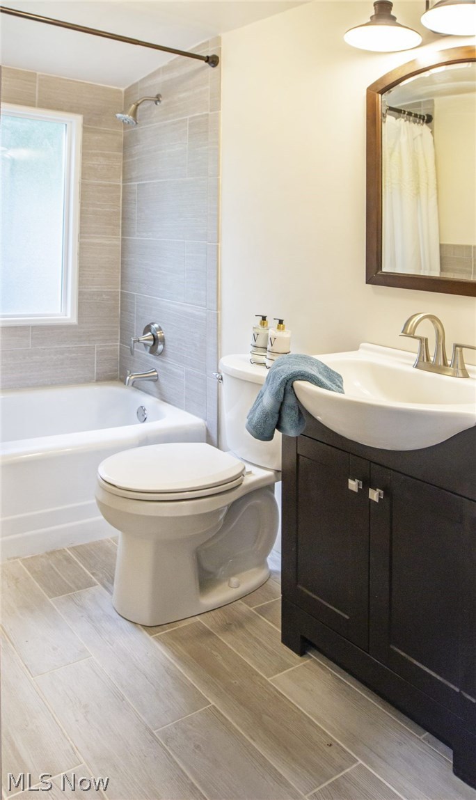 316 Pembroke Road Akron, OH 44333 - Photo 12 of 15 Gallery Image 12