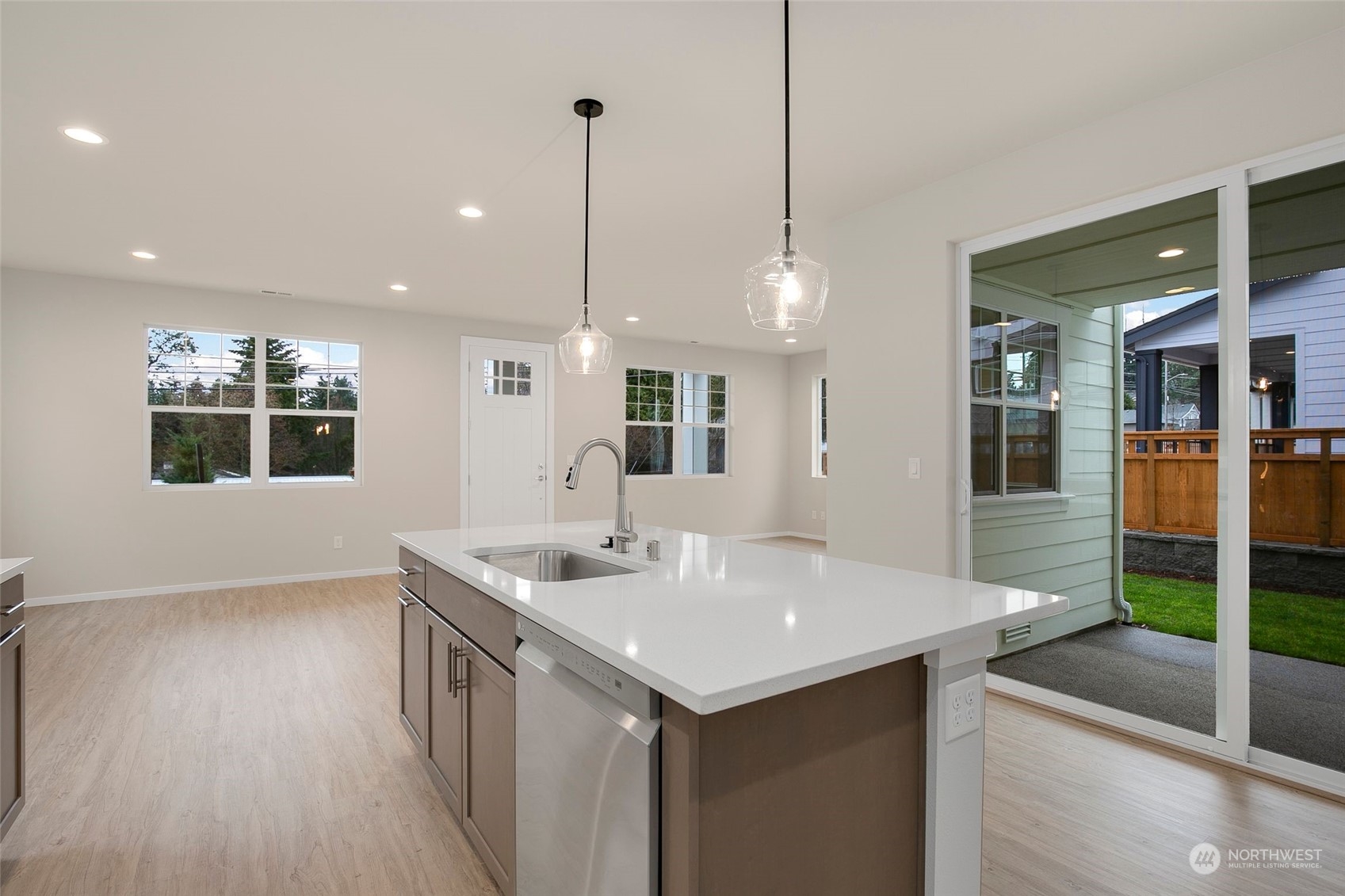10040 4th Lane Southwest, Unit 88 Seattle, WA 98146 - Photo 12 of 33 Gallery Image 12