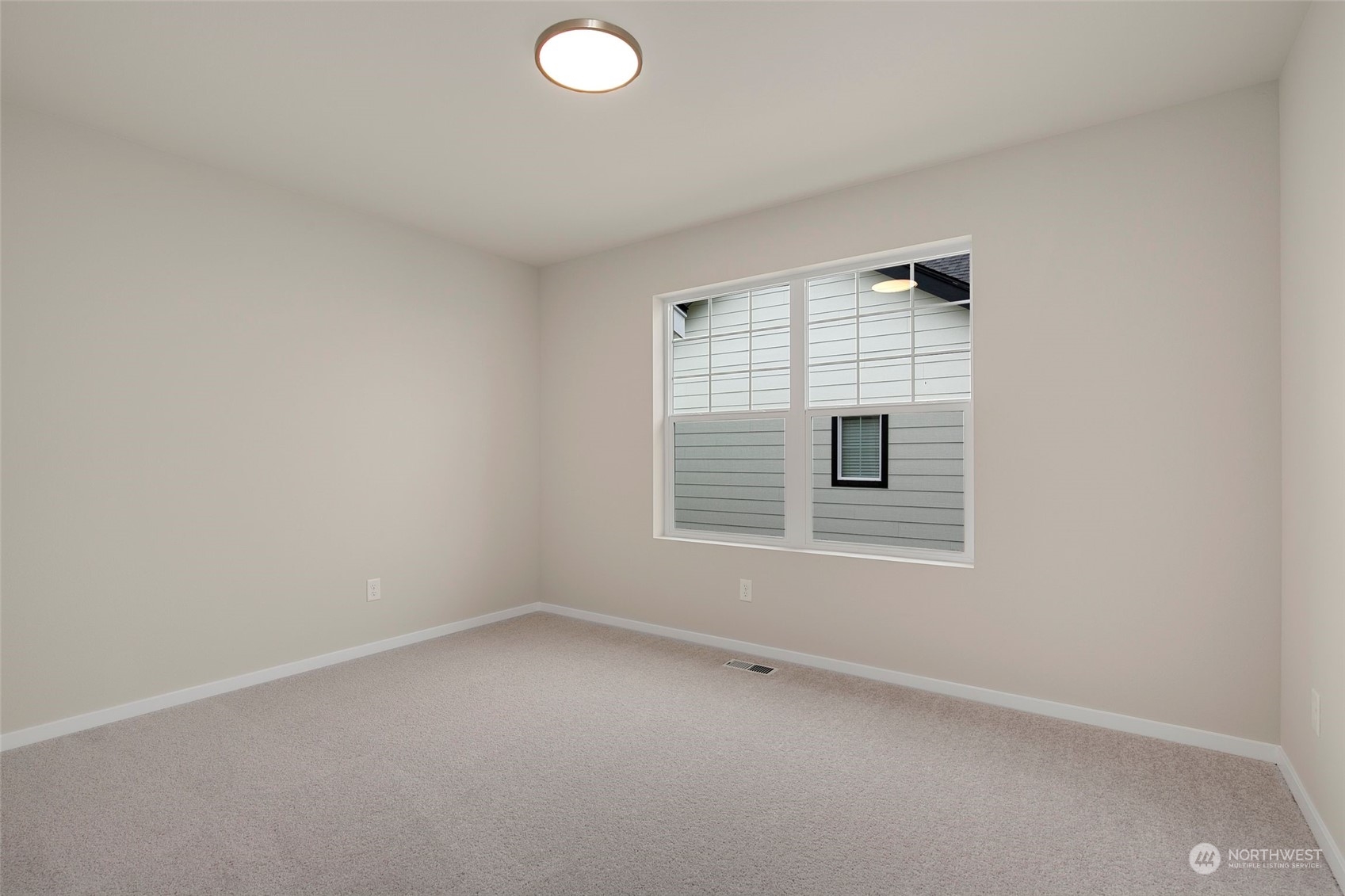 10040 4th Lane Southwest, Unit 88 Seattle, WA 98146 - Photo 28 of 33 Gallery Image 28