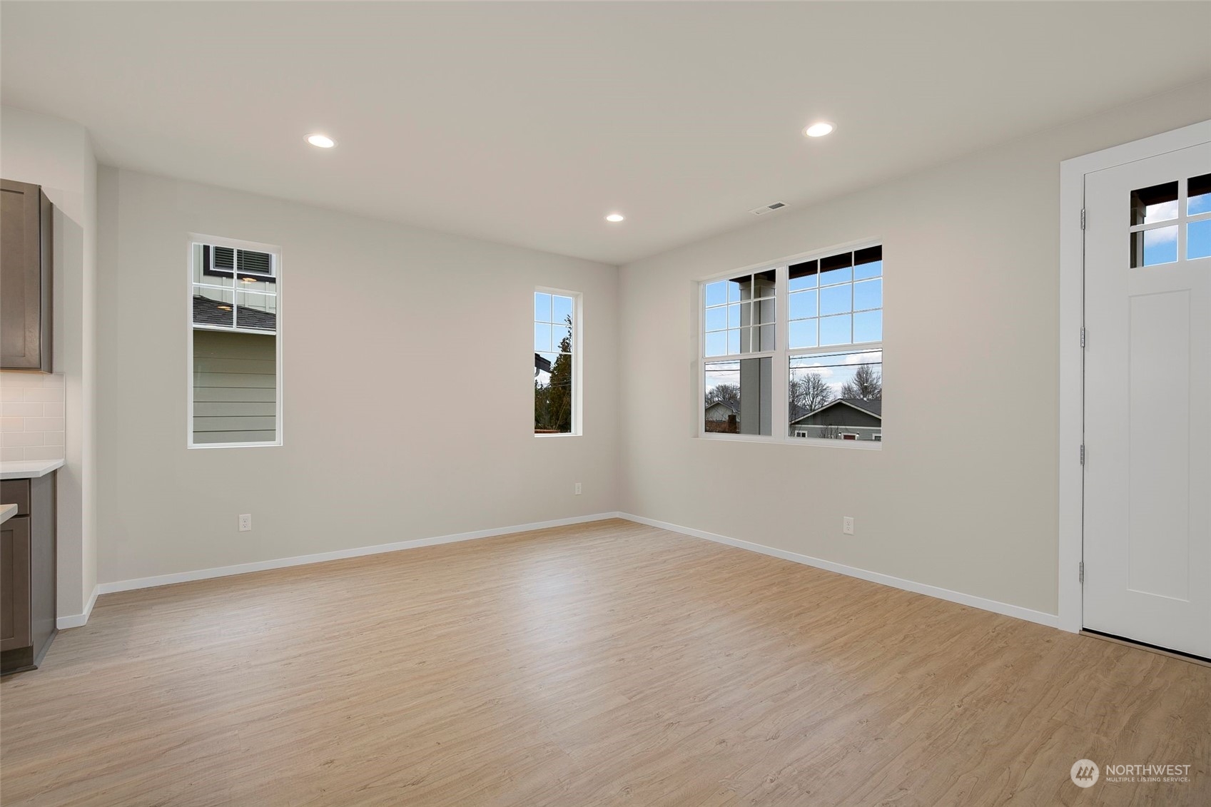 10040 4th Lane Southwest, Unit 88 Seattle, WA 98146 - Photo 6 of 33 Gallery Image 6