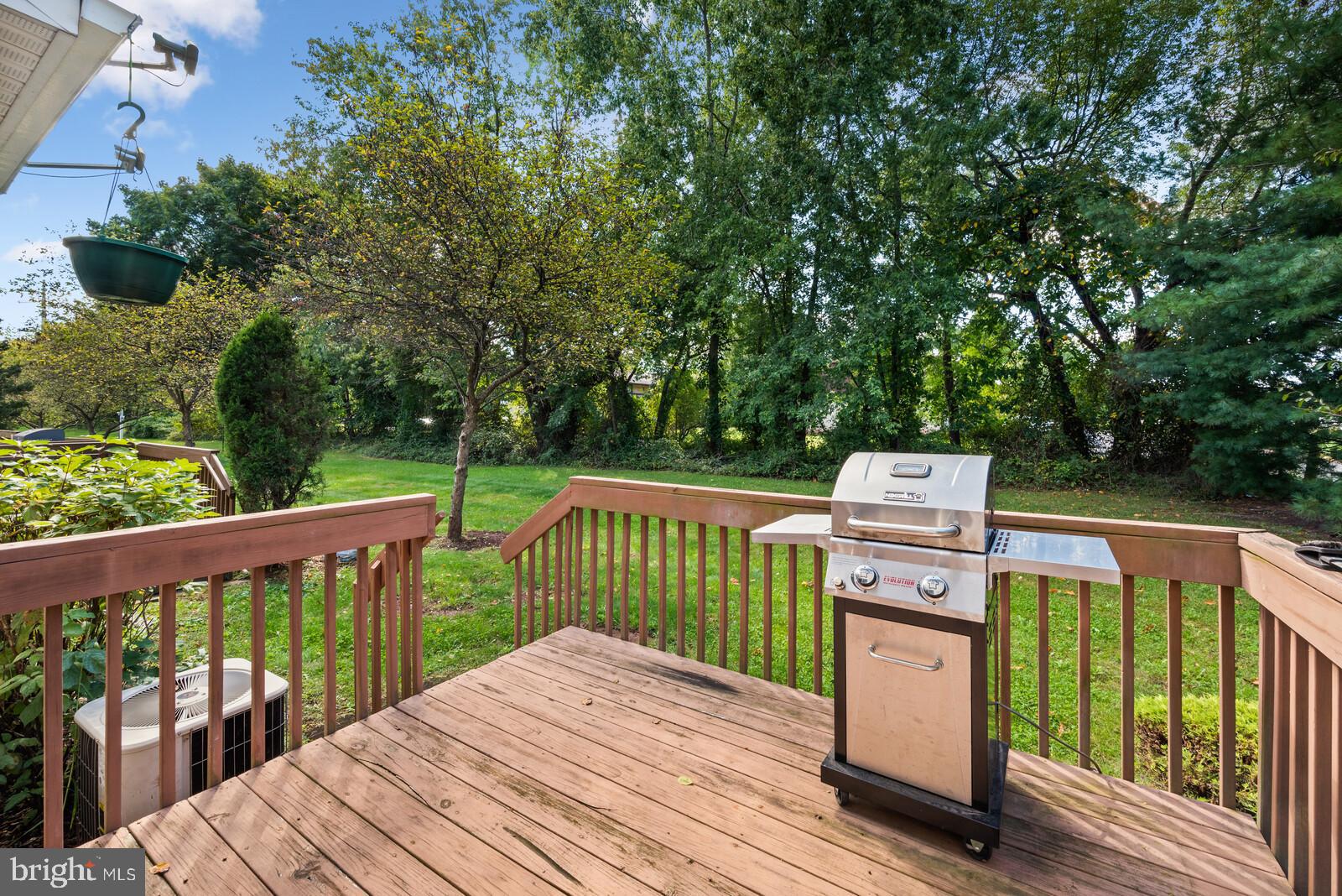 1 Edith Drive Somerset, NJ 08873 - Photo 21 of 23