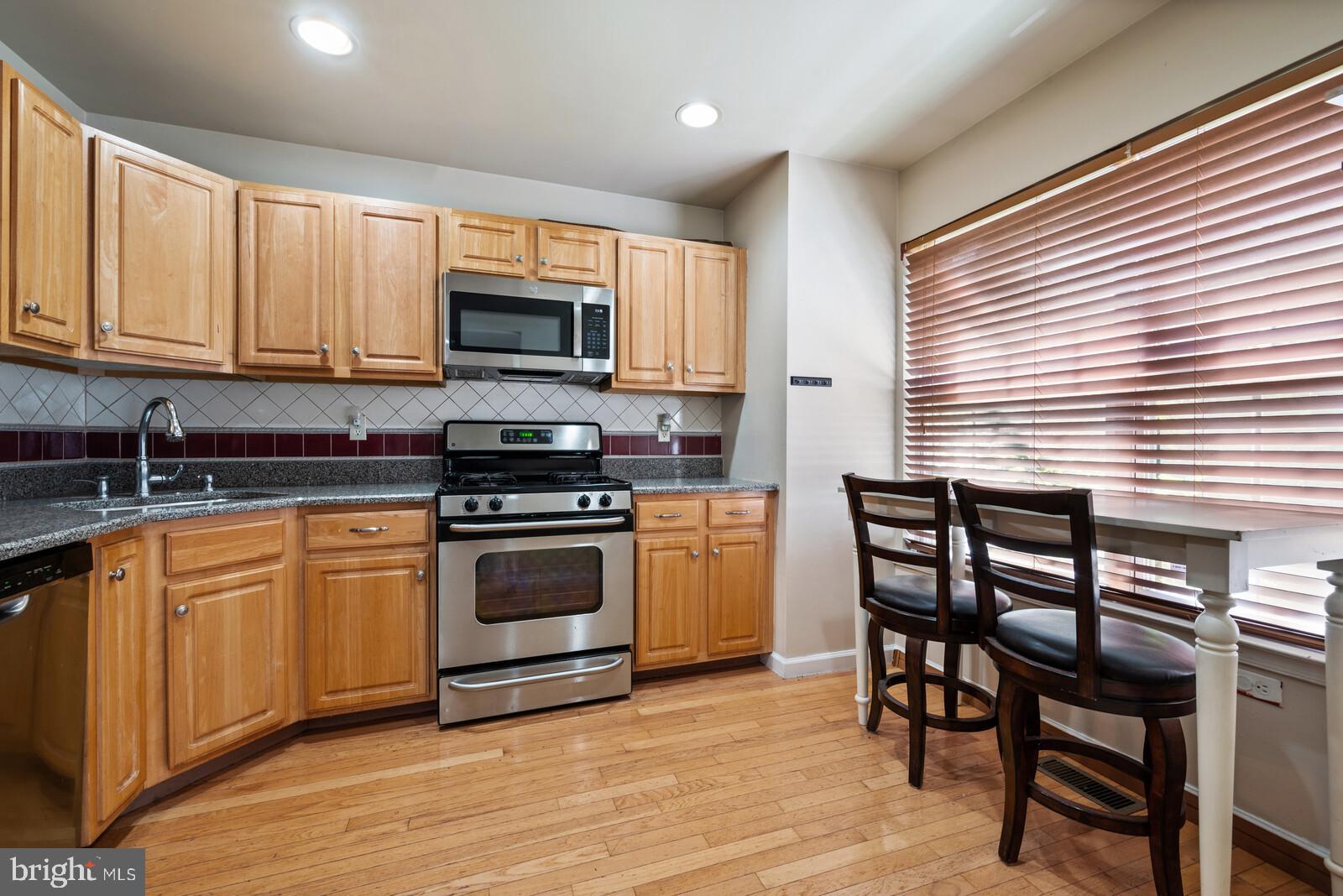 1 Edith Drive Somerset, NJ 08873 - Photo 6 of 23