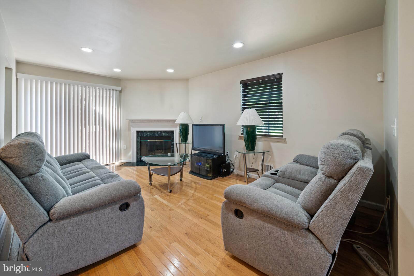 1 Edith Drive Somerset, NJ 08873 - Photo 7 of 23