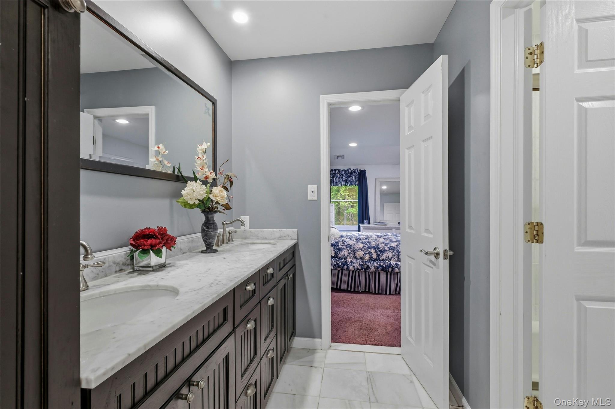 25 Edcris Lane Huntington, NY 11743 - Photo 29 of 40 Hall bath vanity and Double Sinks
