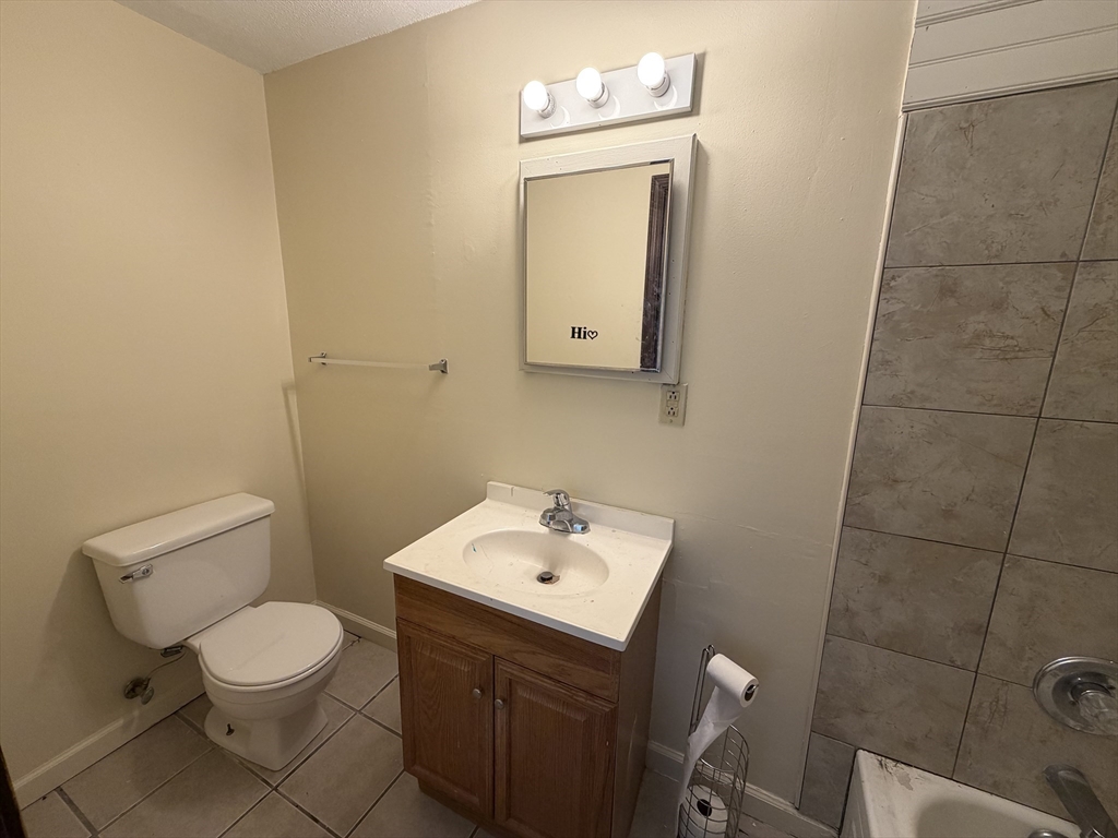 319 Main Street, Unit 2 Springfield, MA 01151 - Photo 5 of 7