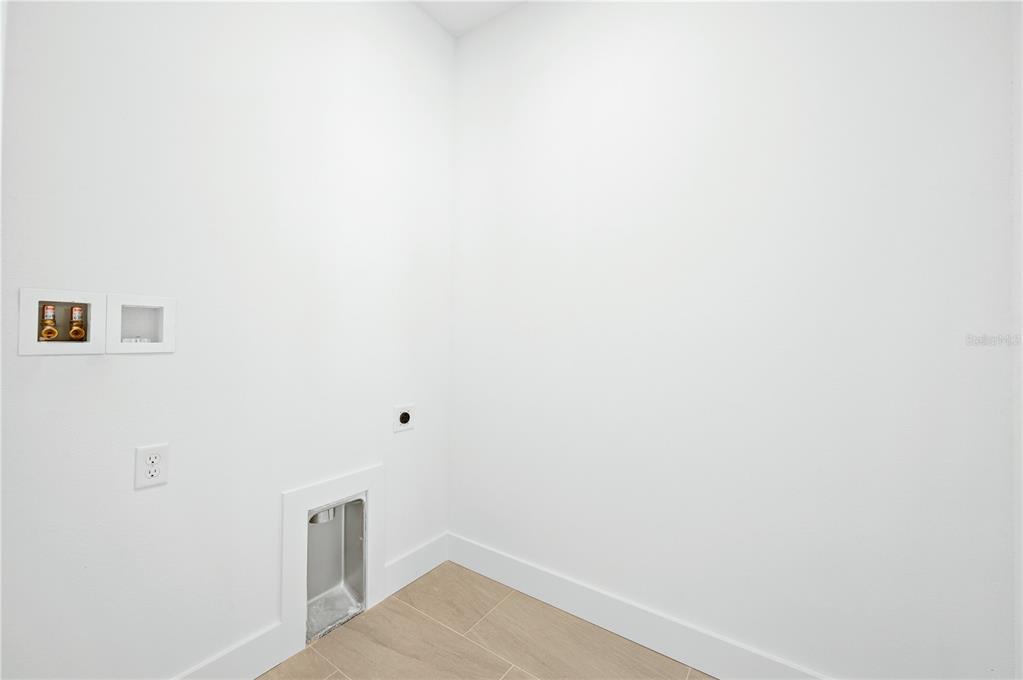 9973 Key Haven Road Seminole, FL 33777 - Photo 31 of 59 a view of a small space