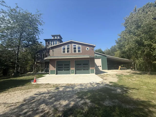 $3,329,000 | 781 Hopkins Road, Lyons, MI 48851