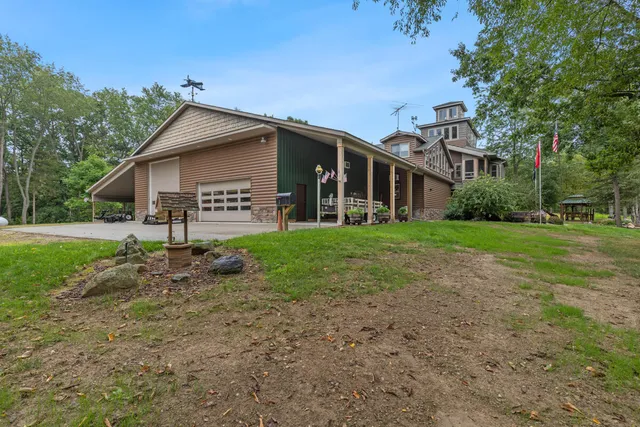 $3,329,000 | 781 Hopkins Road, Lyons, MI 48851