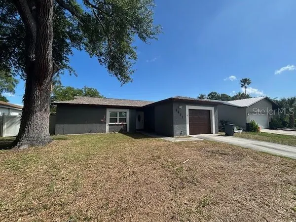 $2,600 | 6427 109th Avenue, Pinellas Park, FL 33782