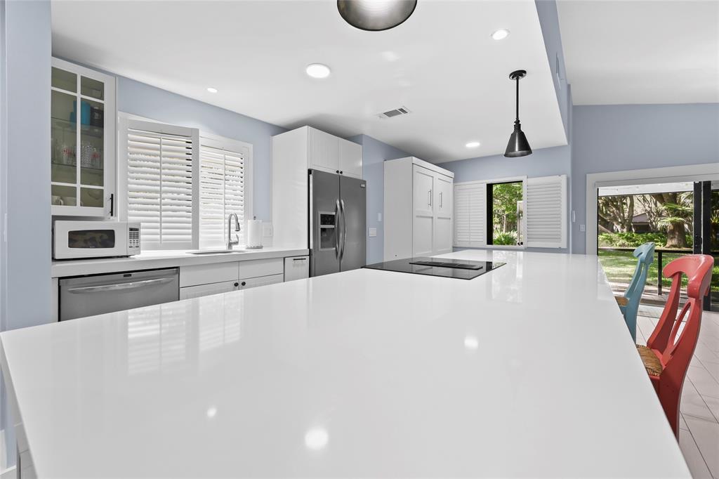 3937 Arelia Drive Delray Beach, FL 33445 - Photo 13 of 46