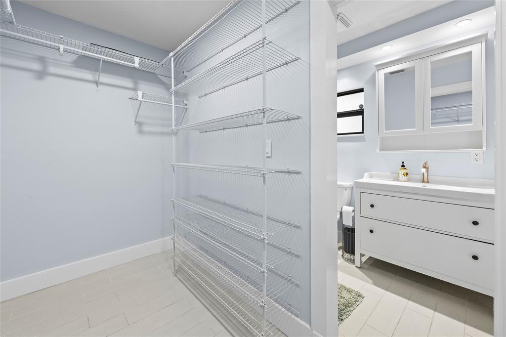 3937 Arelia Drive Delray Beach, FL 33445 - Photo 27 of 46 Walk-in closet