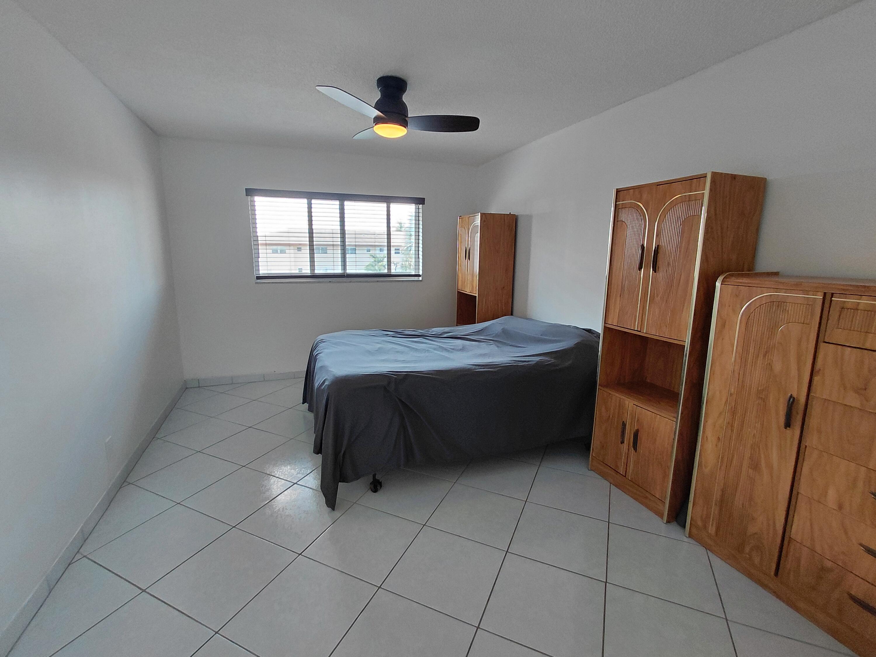 5300 Washington Street, Unit D301 Hollywood, FL 33021 - Photo 16 of 36 20260327_153252