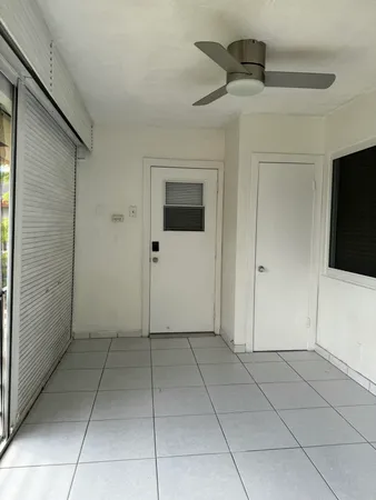 $1,950 | 5300 Washington Street, Unit D301, Hollywood, FL 33021