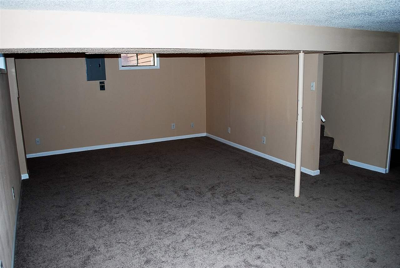 5210 Kesler Road Northwest Cedar Rapids, IA 52405 - Photo 19 of 19 Gallery Image 19