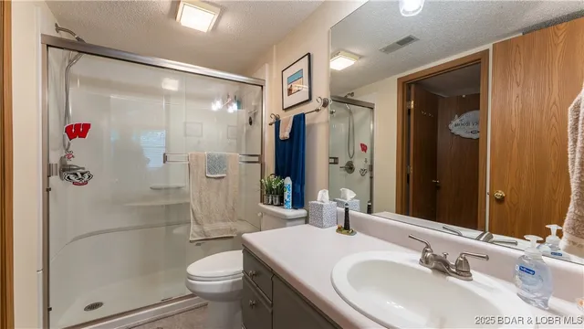 $250,000 | 6005 Baydy Peak Road, Unit 902, Osage Beach, MO 65065