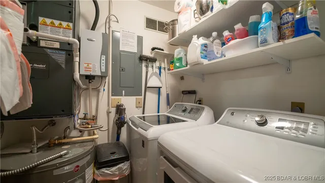 $250,000 | 6005 Baydy Peak Road, Unit 902, Osage Beach, MO 65065