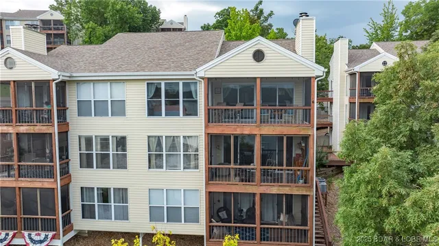 $250,000 | 6005 Baydy Peak Road, Unit 902, Osage Beach, MO 65065