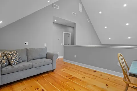 $650,000 | 42 Smoke Rise Road, New Hampton, NH 03256