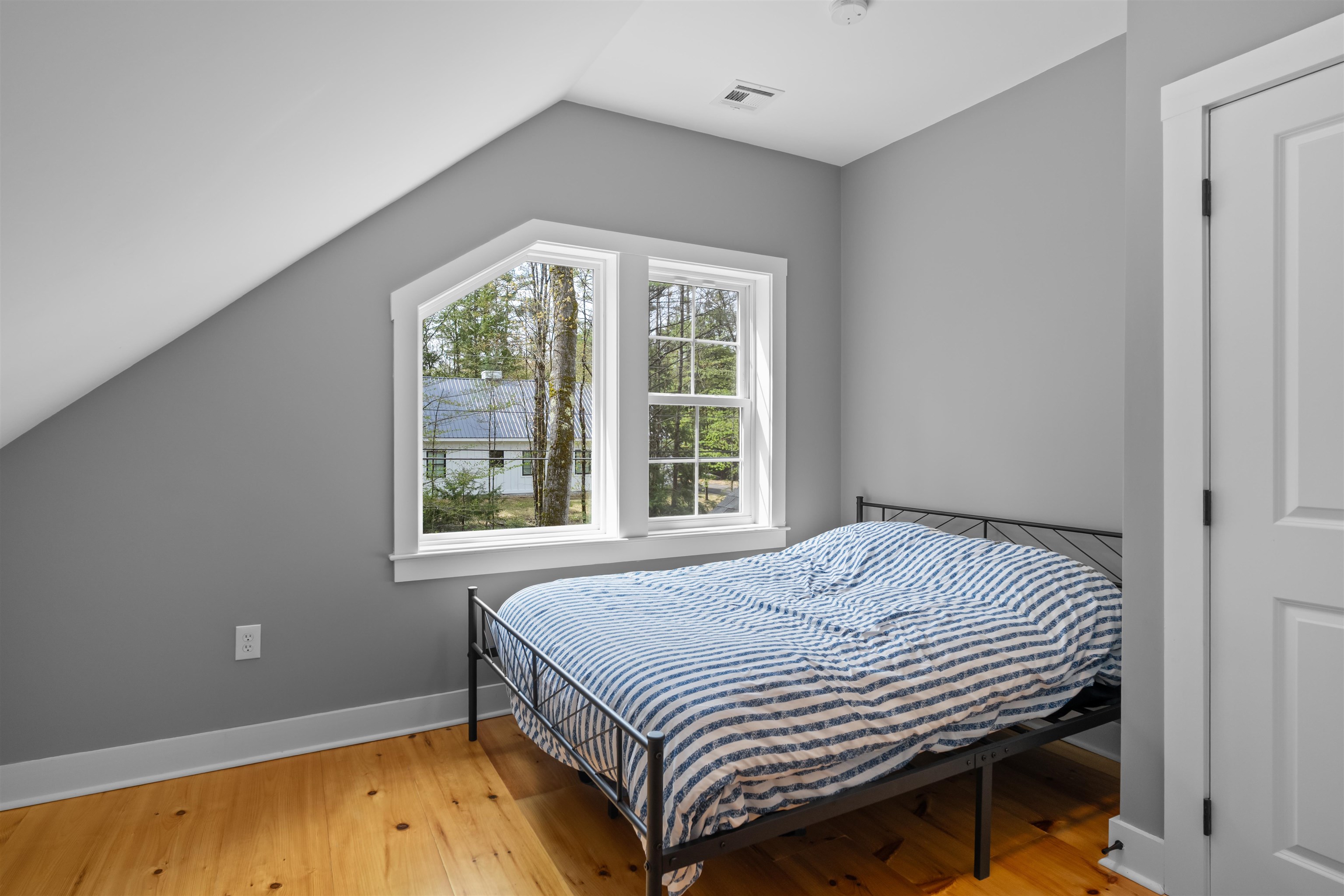 42 Smoke Rise Road New Hampton, NH 03256 - Photo 24 of 49