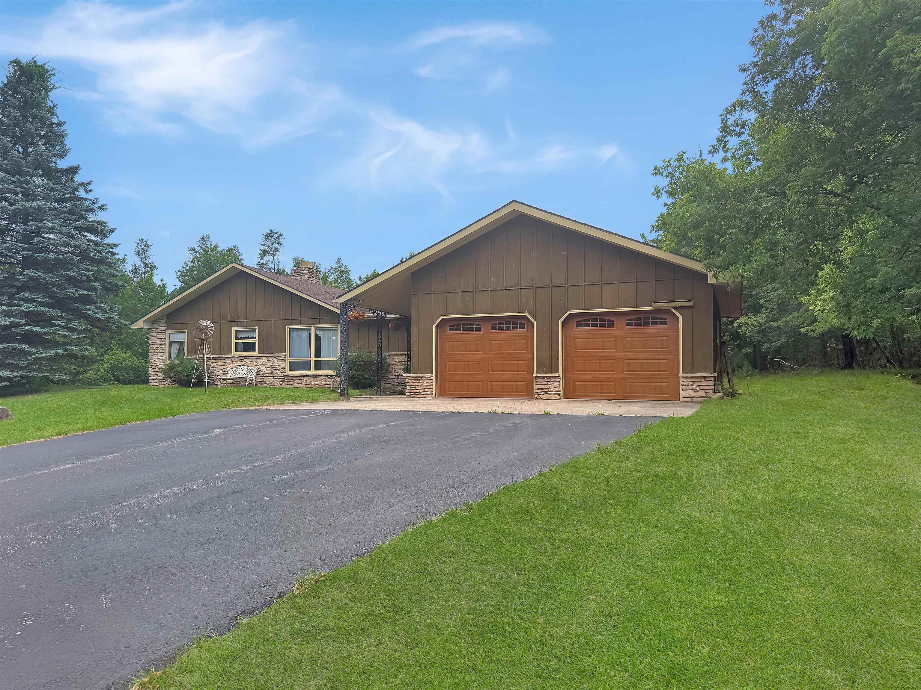 W8528 Kuchta Road Crivitz, WI 54114 - Photo 2 of 62
