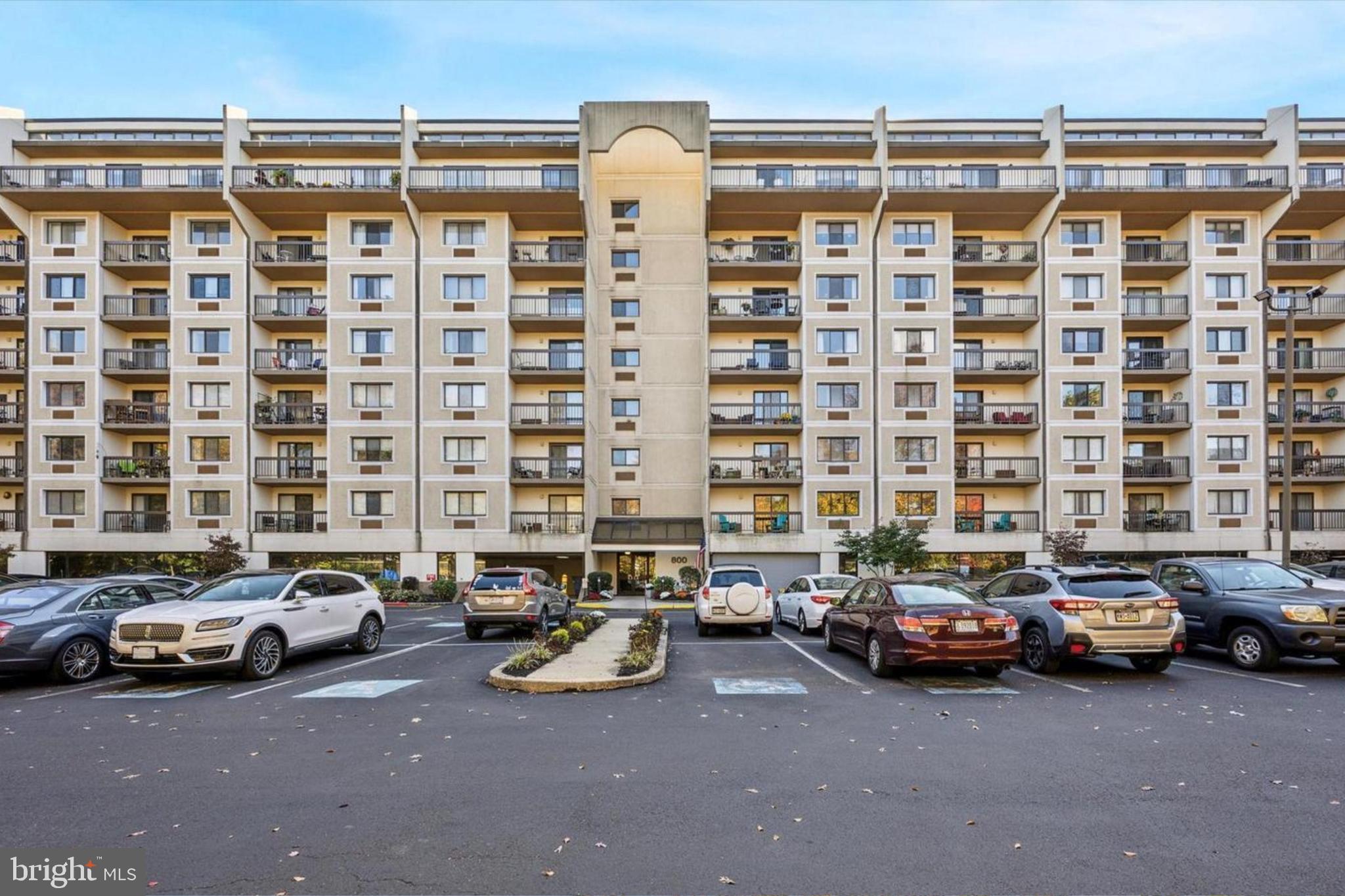 800 Avondale Road, Unit 7B Wallingford, PA 19086 - Photo 22 of 24 a building view