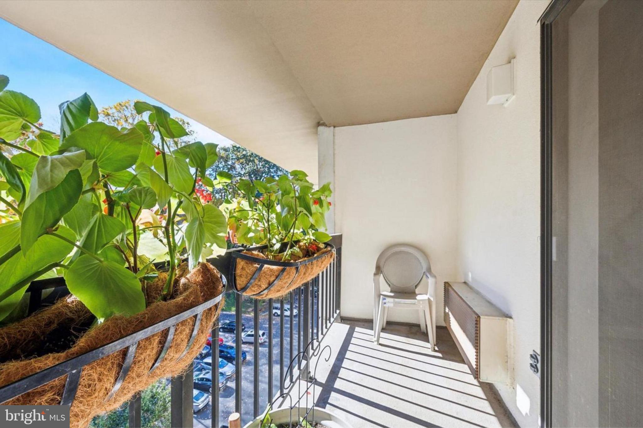 800 Avondale Road, Unit 7B Wallingford, PA 19086 - Photo 6 of 24 a view of a entryway