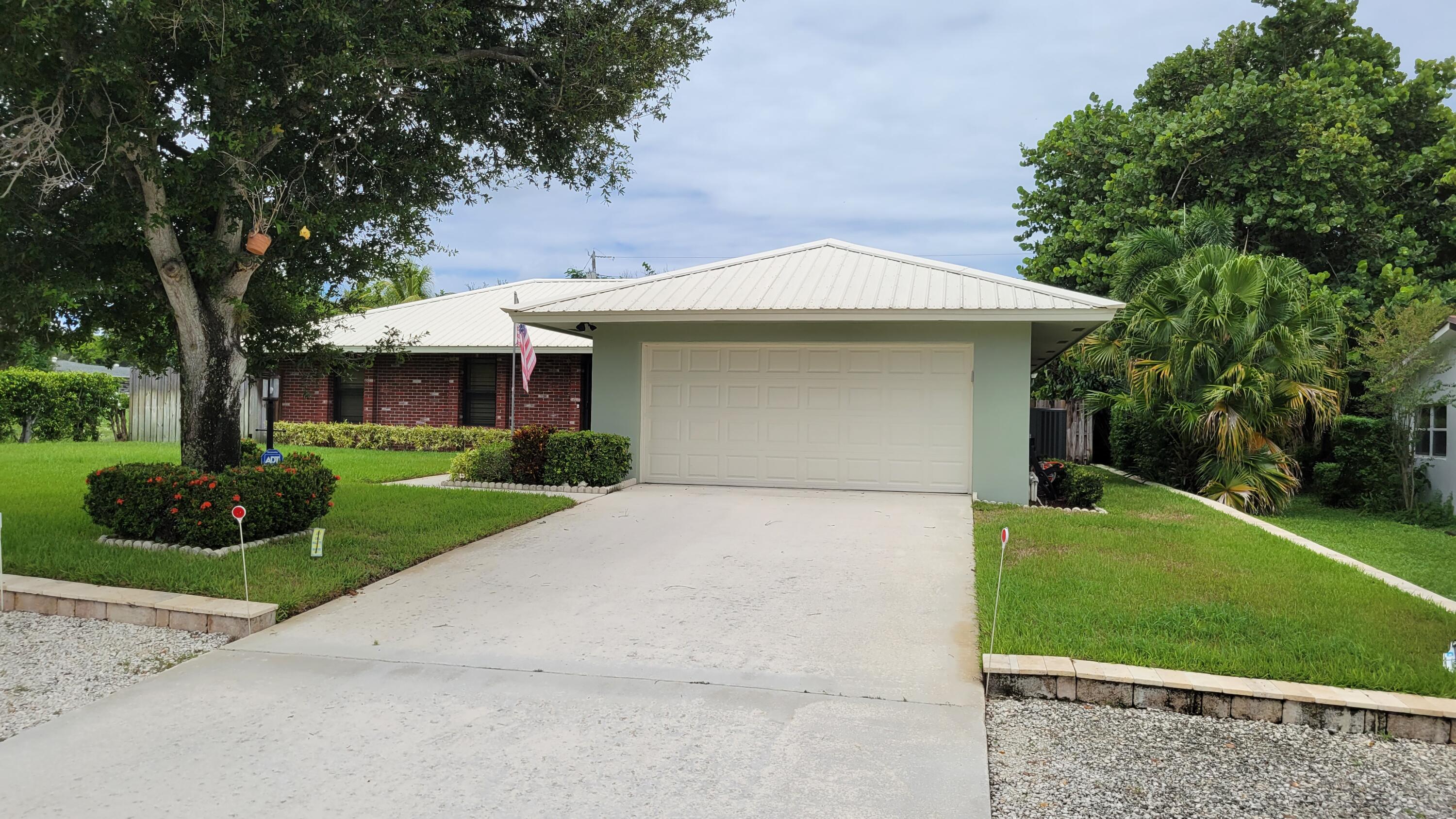 281 Northwest 10th Street Boca Raton, FL 33432 - Photo 1 of 22 Front View